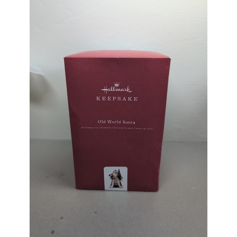 2018 Hallmark QK6413 "Old World Santa" Ornament NEW